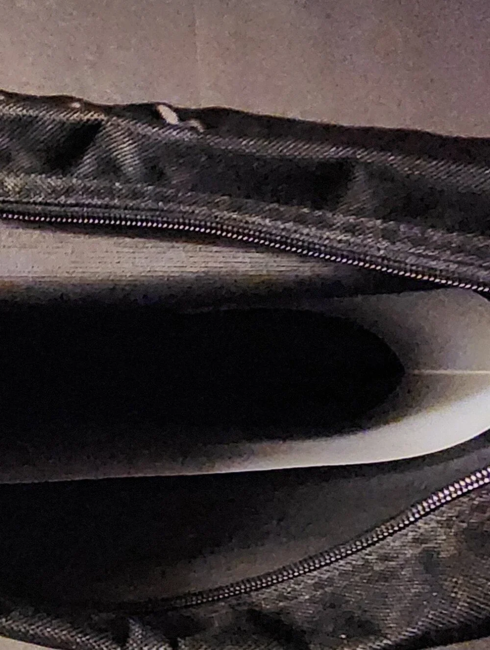 Pearson Messenger Bag, Black, Good Condition, Preowned